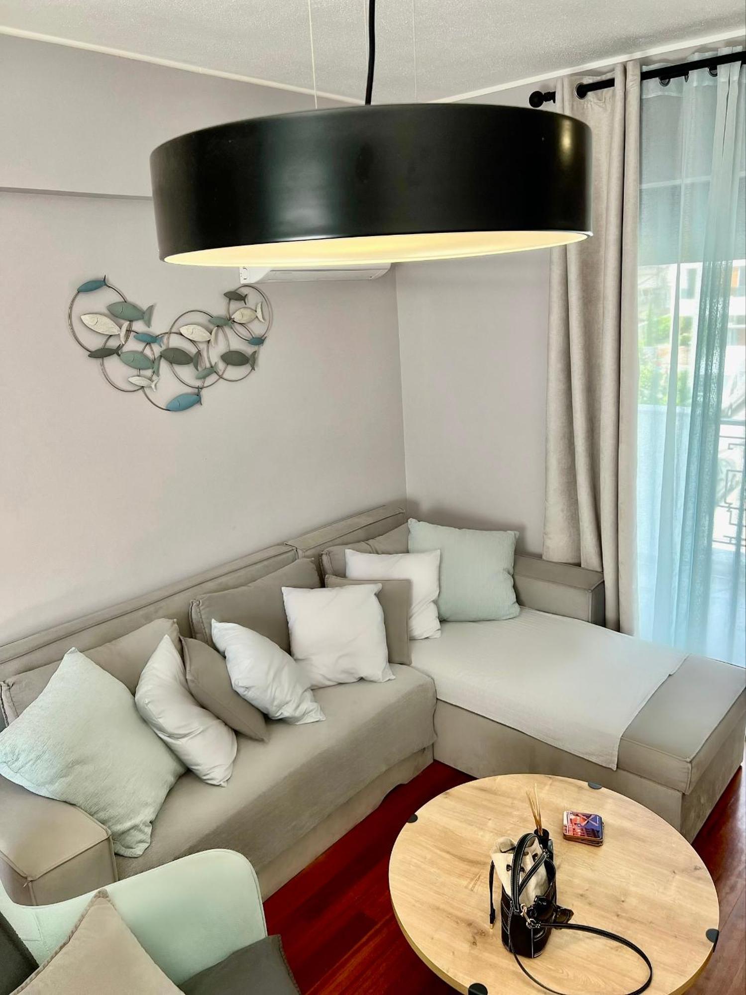 Brand New Brilliant Apartment At Athenian Riviera Luaran gambar
